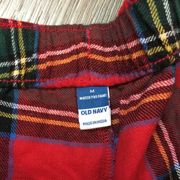 Old Navy Match the Fam red plaid pajamas size medium - Picture 4 of 9
